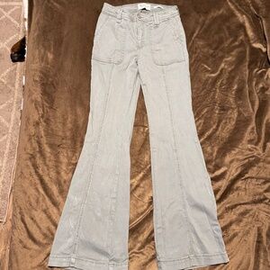 REGENERATION Wide legged pant. size 3/26. green
